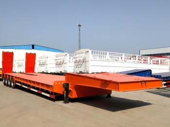低平板半掛車