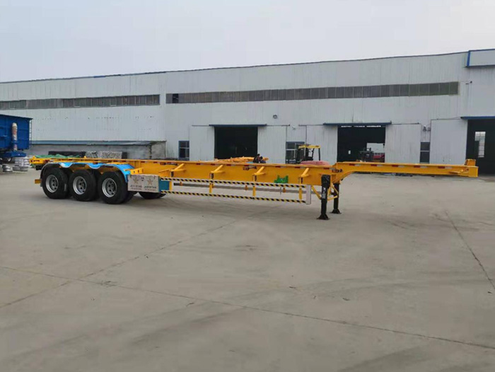 45尺集裝箱運(yùn)輸骨架半掛車